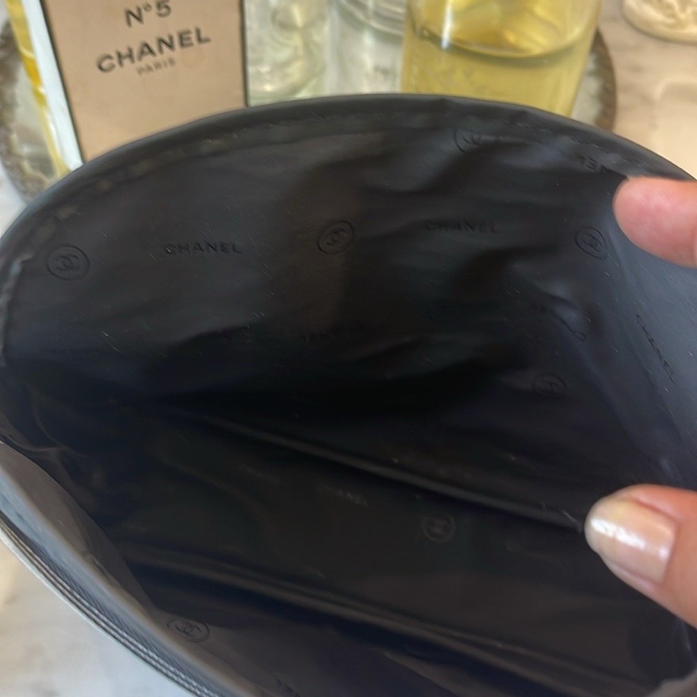 Chanel Black Cosmetic Bag - Picture 6 of 8